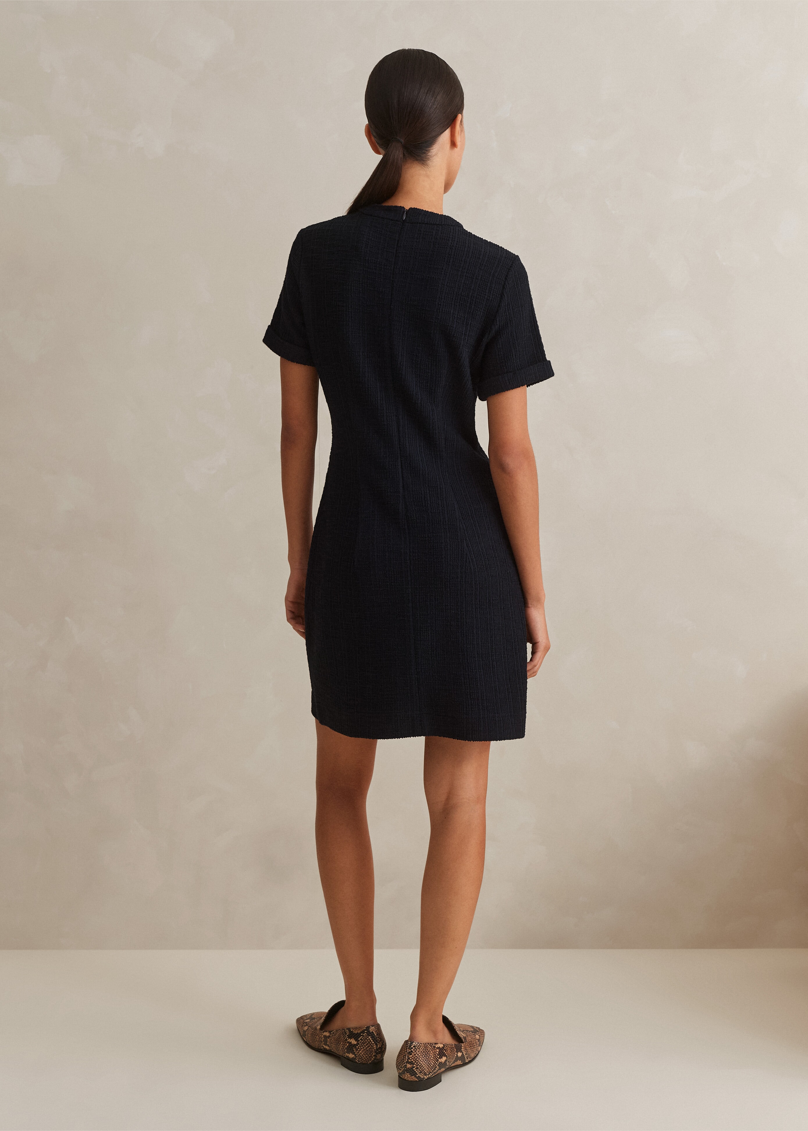 Short sleeve sales shift dress