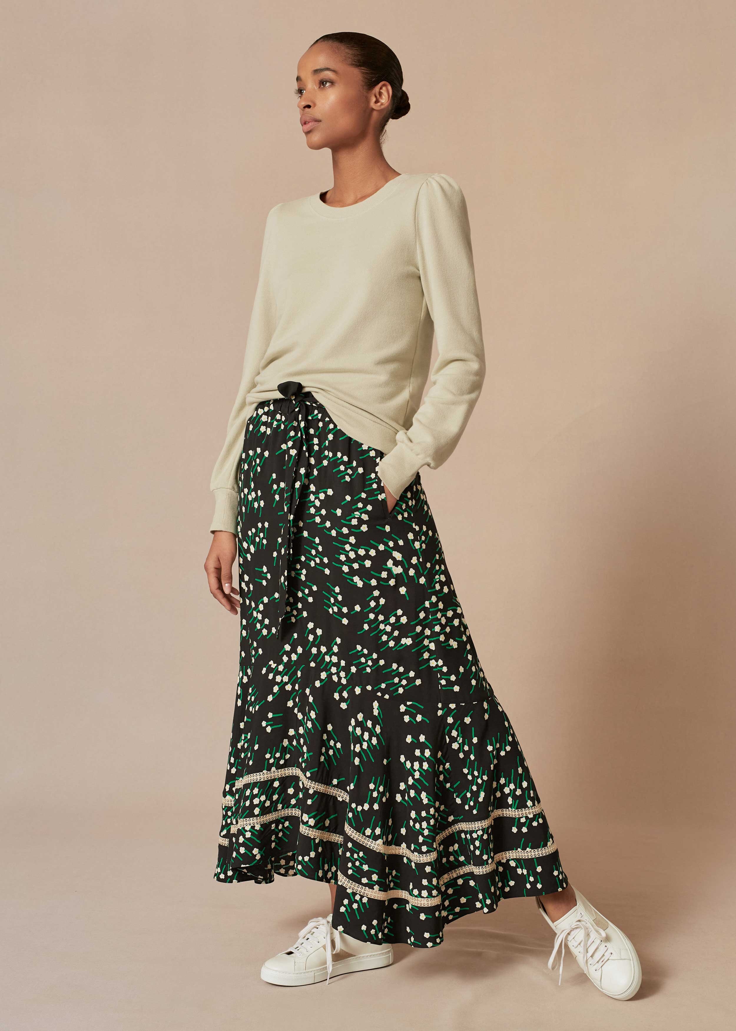 Drifting Floral Lace Insert Skirt + Belt Black/Green/White