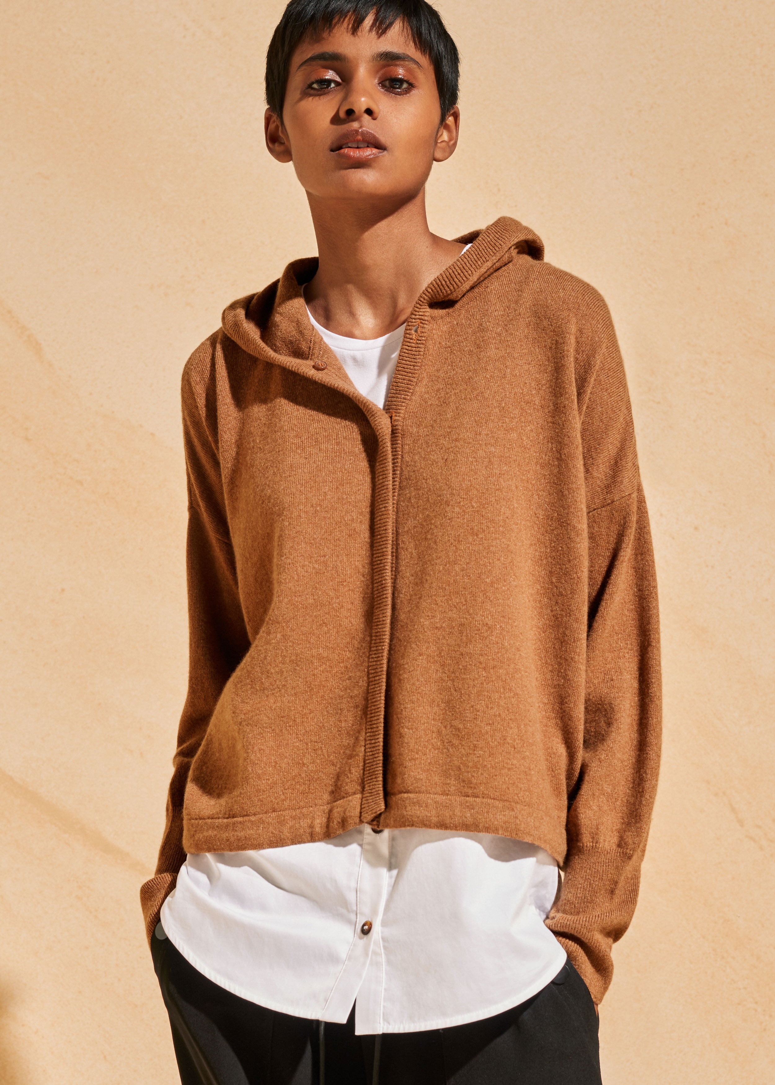 Icon Cashmere Box Hoody Camel