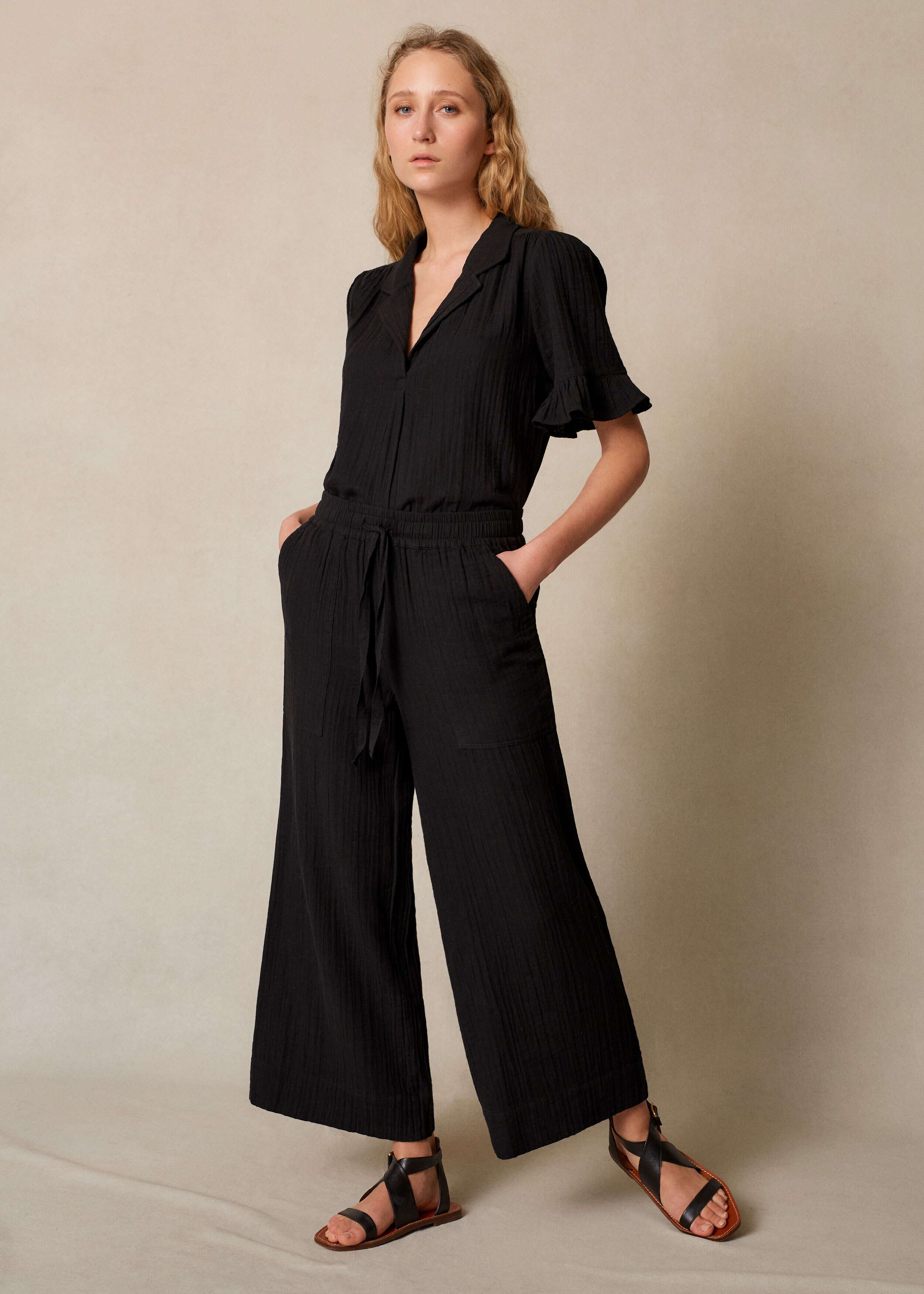 Pull-On Ankle-Grazer Cheesecloth Pant Black