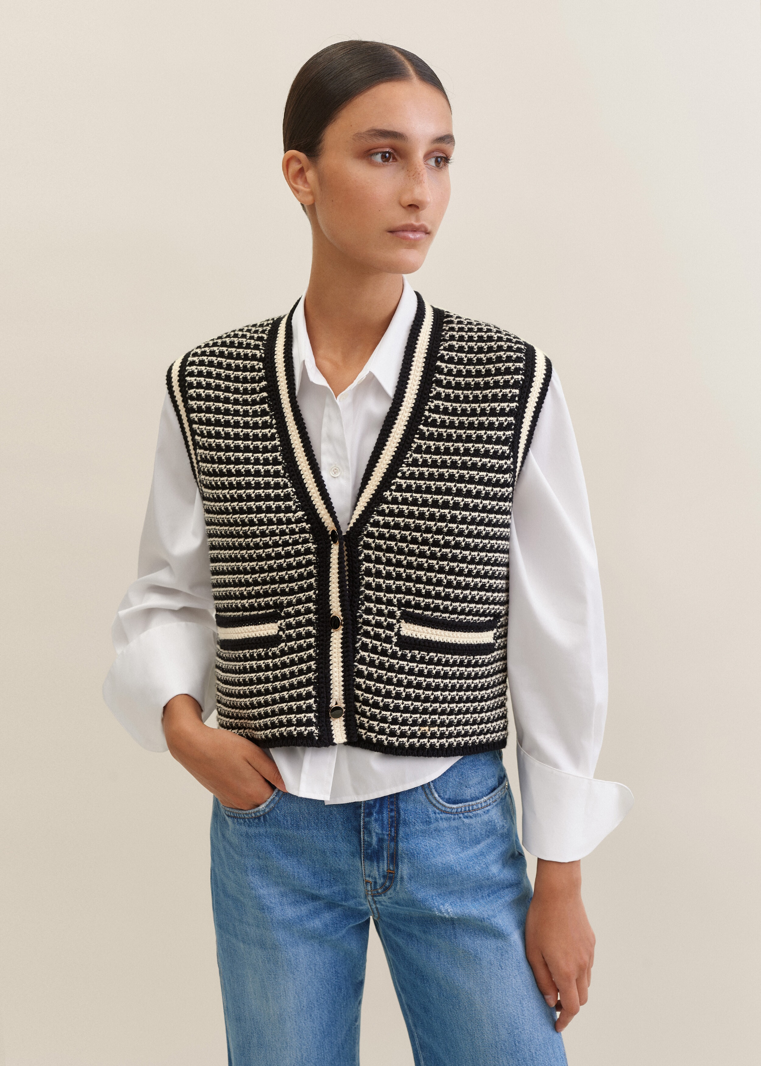 Cotton Cashmere Jacquard Cropped Vest Black/Cream