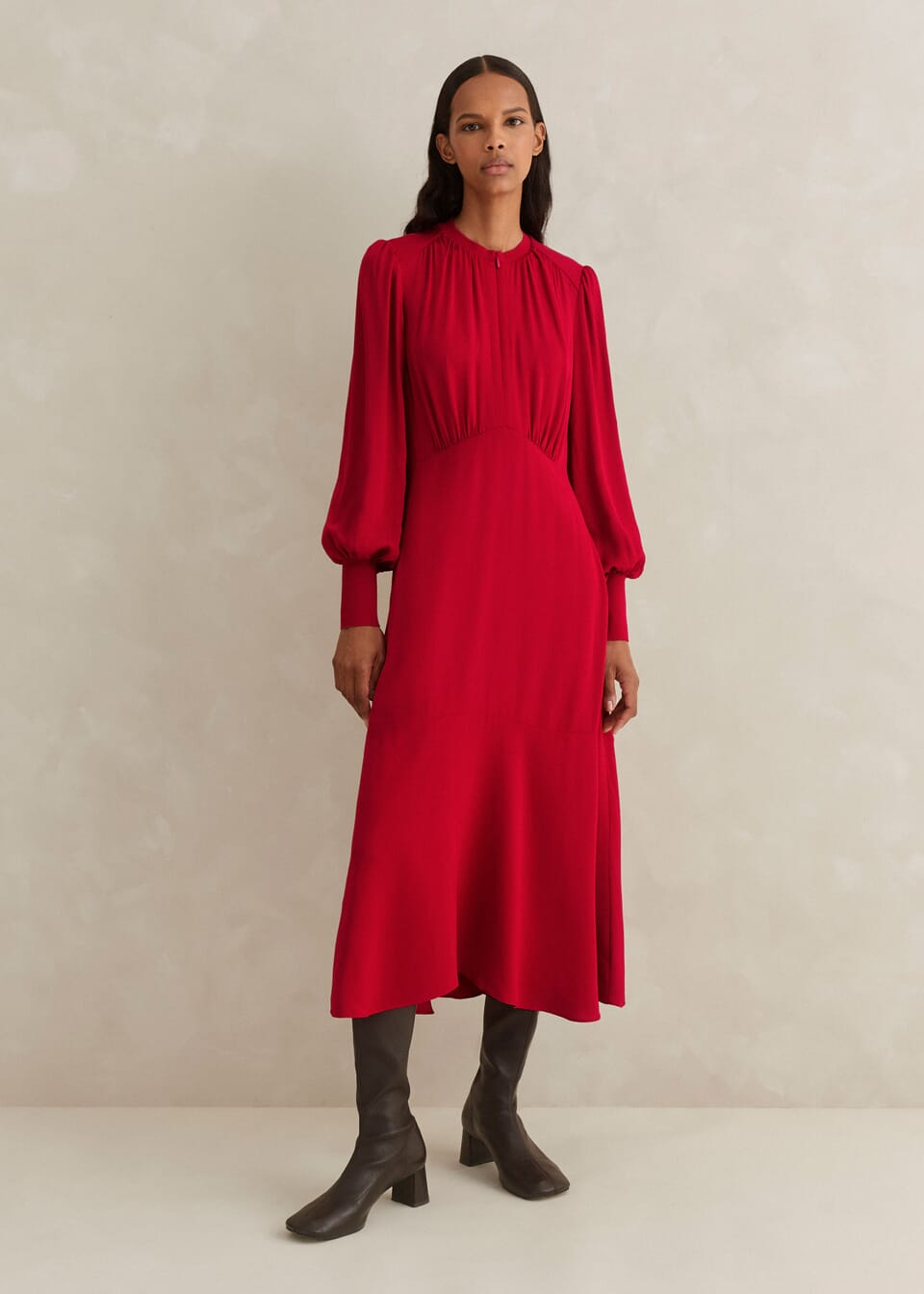 An elegant silhouette meets a statement scarlet shade to create this panelled midi dress. Crafted from modern crepe with a flattering fluid drape, it's an effortless office and occasionwear solution.