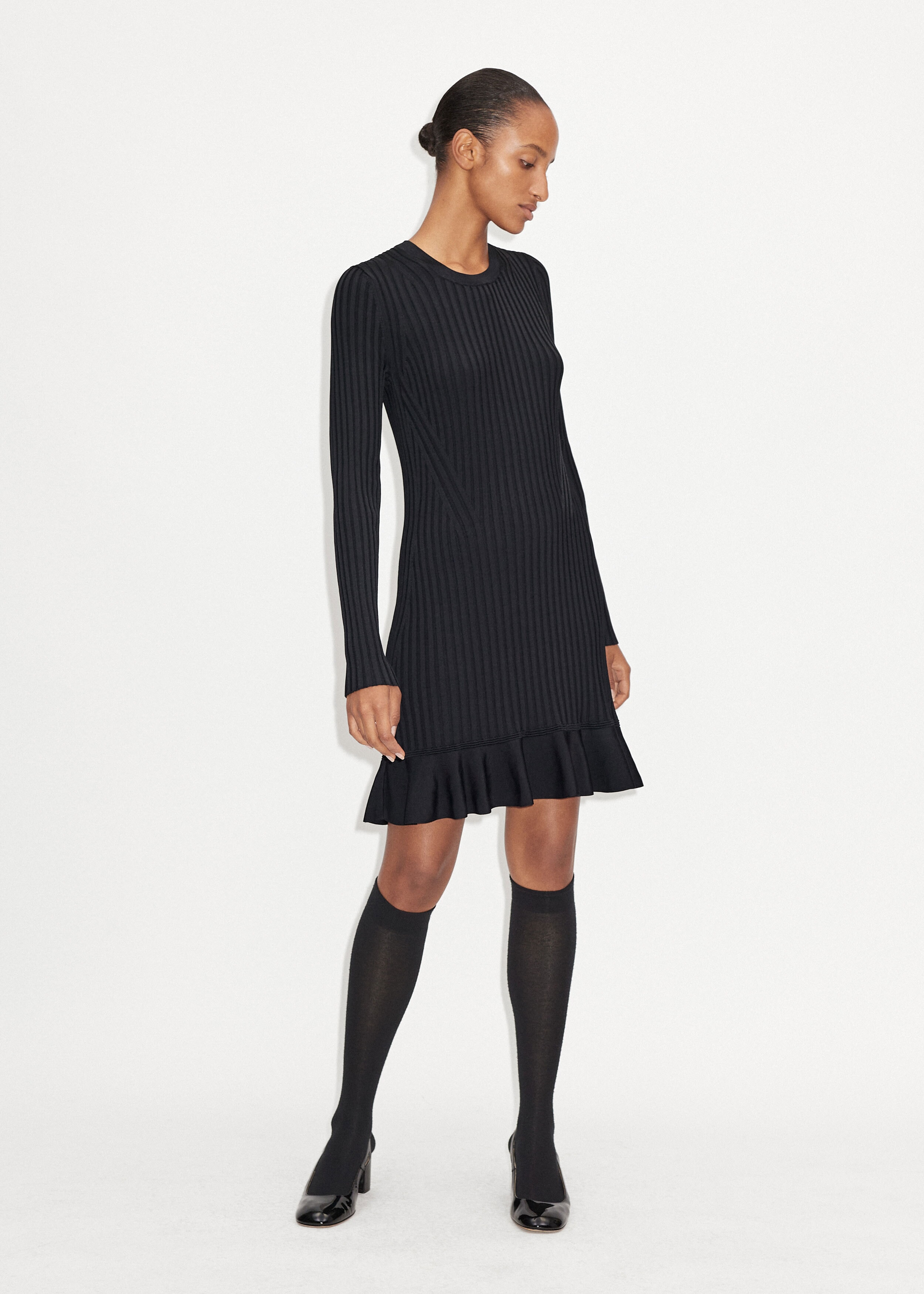 frill-hem-rib-knit-dress-black