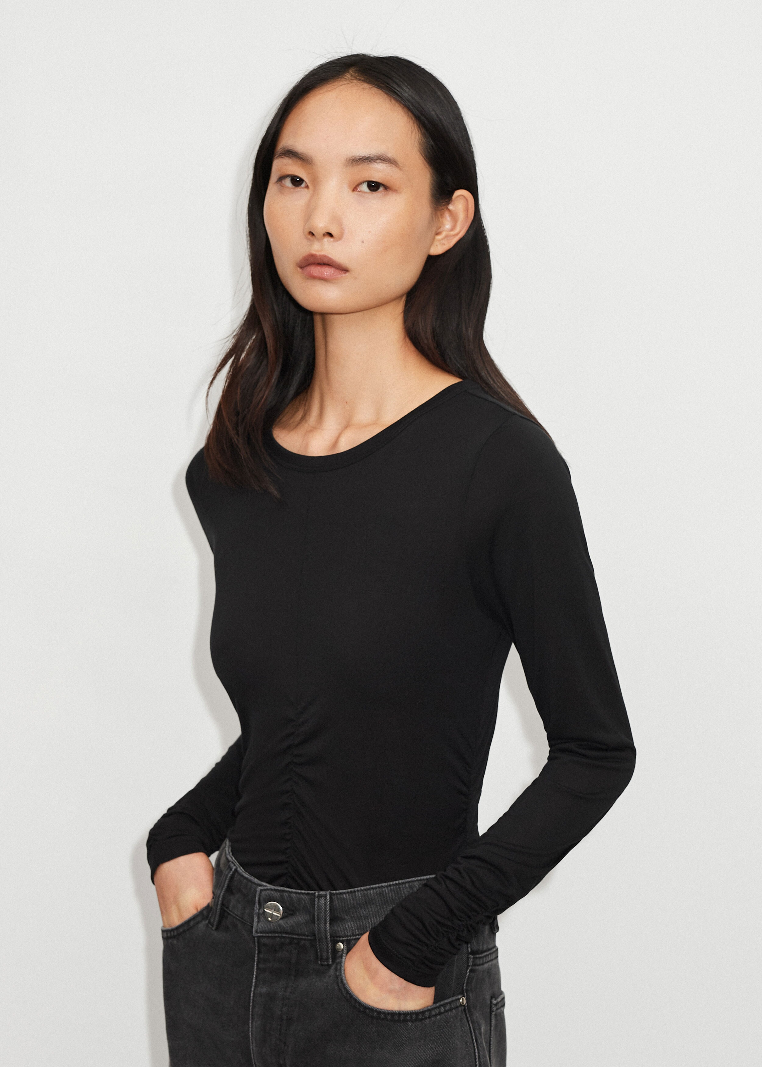 Ruched Long Sleeve Tee Black