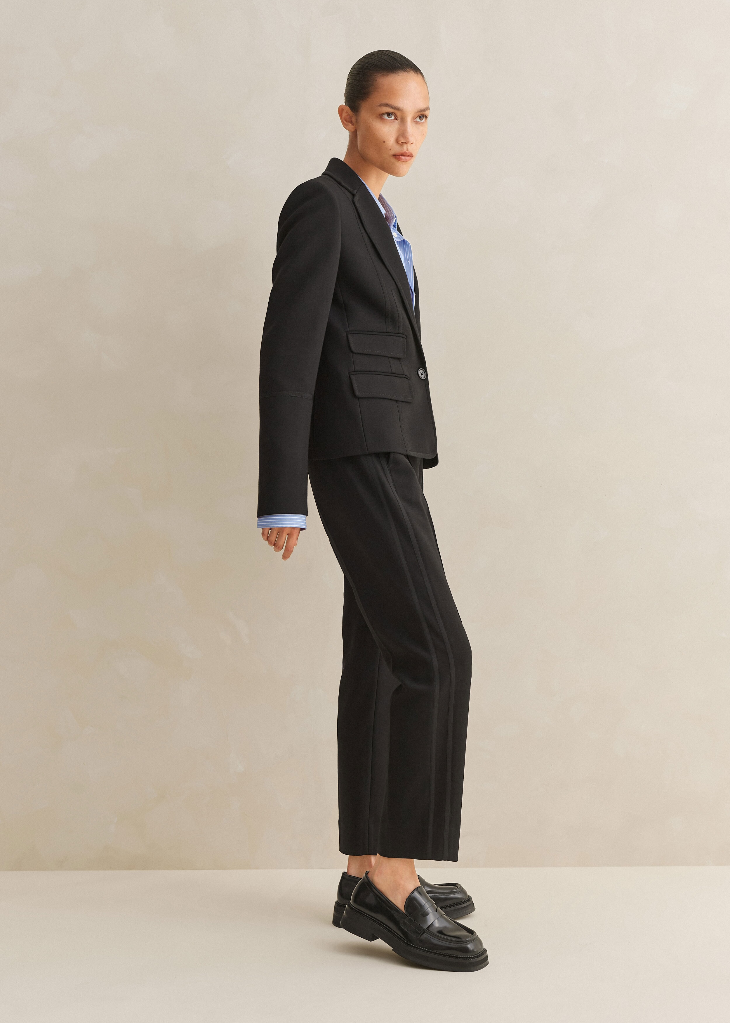 Perfect Workwear Short Blazer Slim-Crop Pant Suit Black