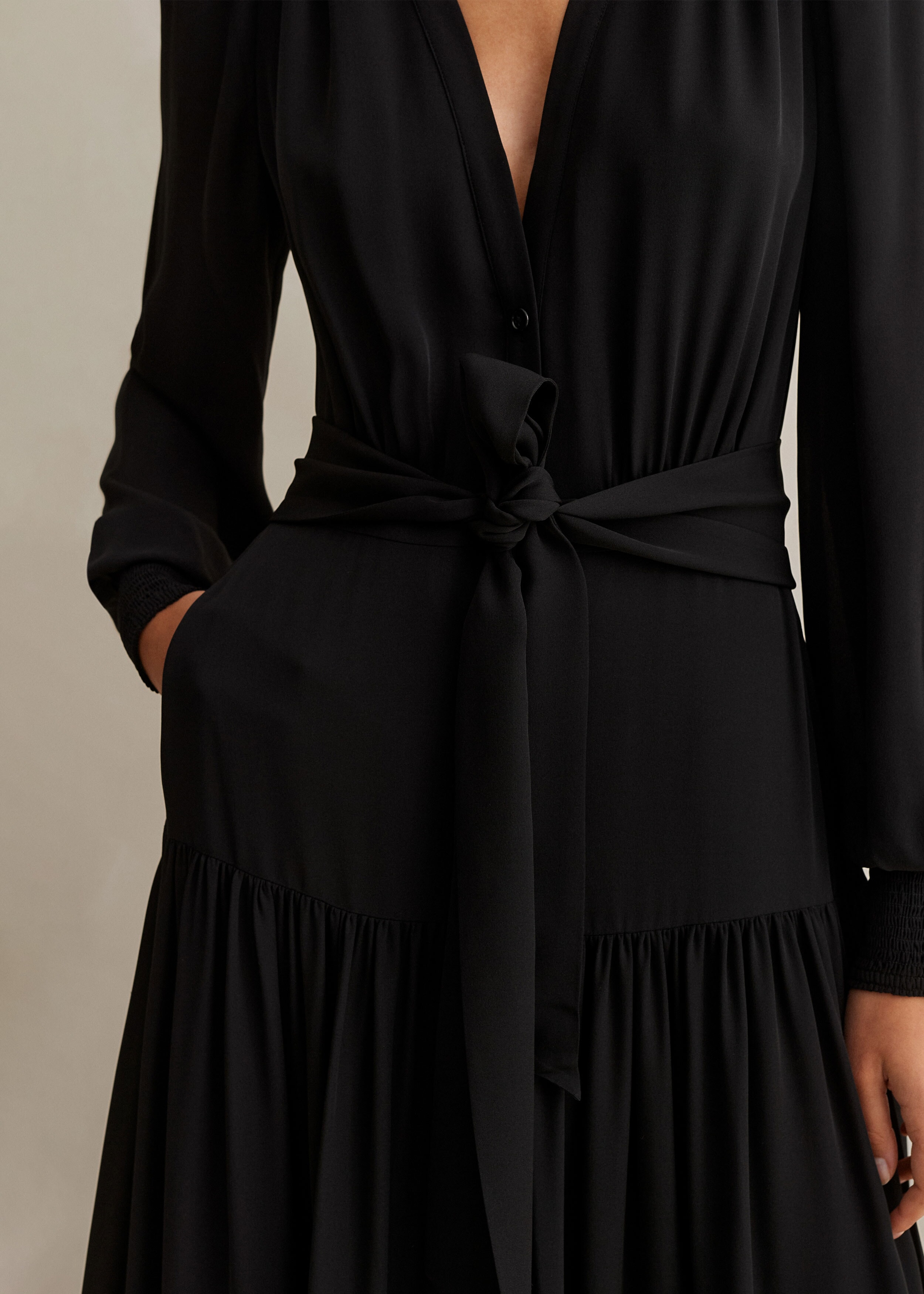 Silk Statement V-Neck Maxi Dress + Belt Black