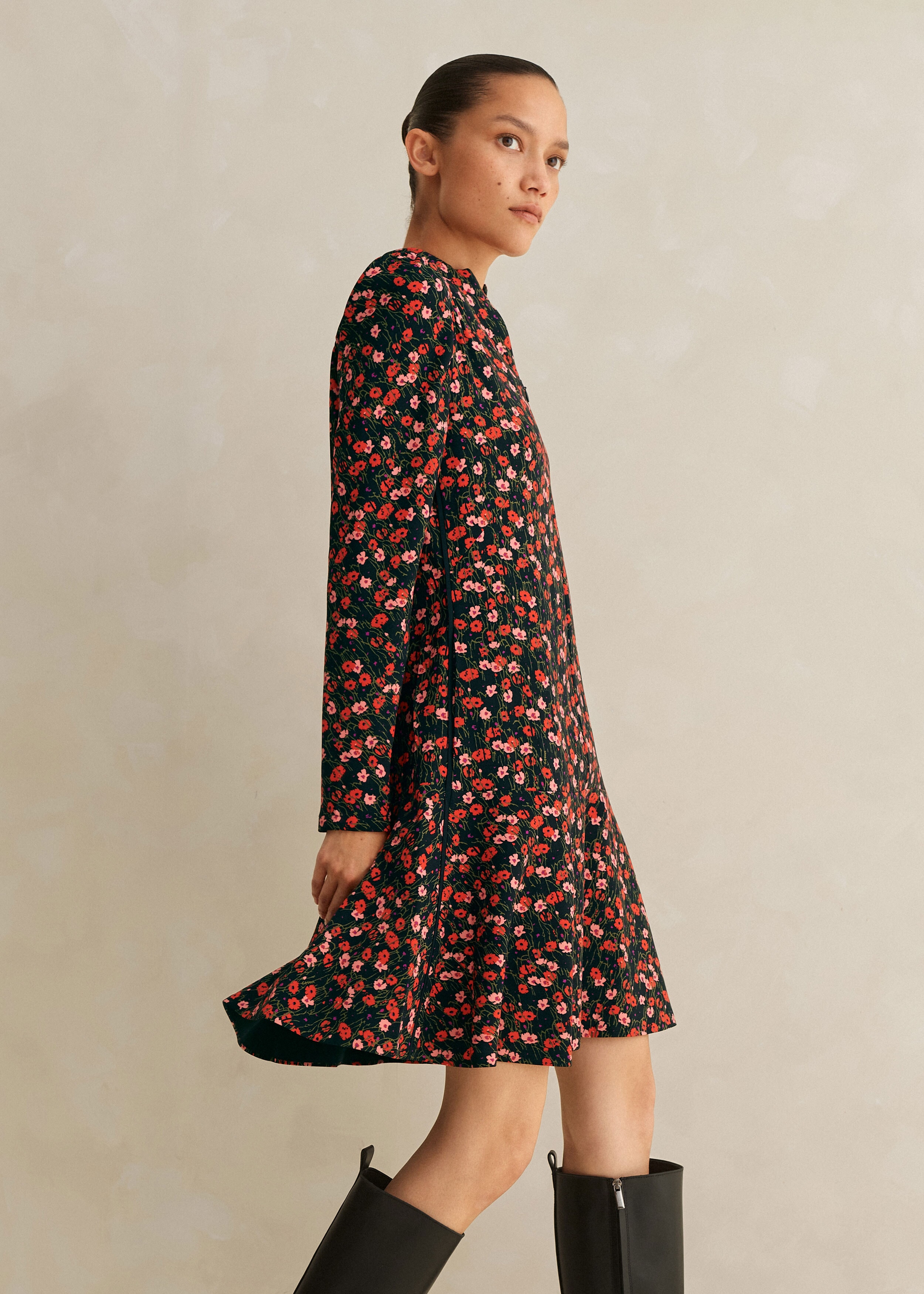 Flower Meadow Print Short Fit and Flare Dress + Belt Black/Red/Blush