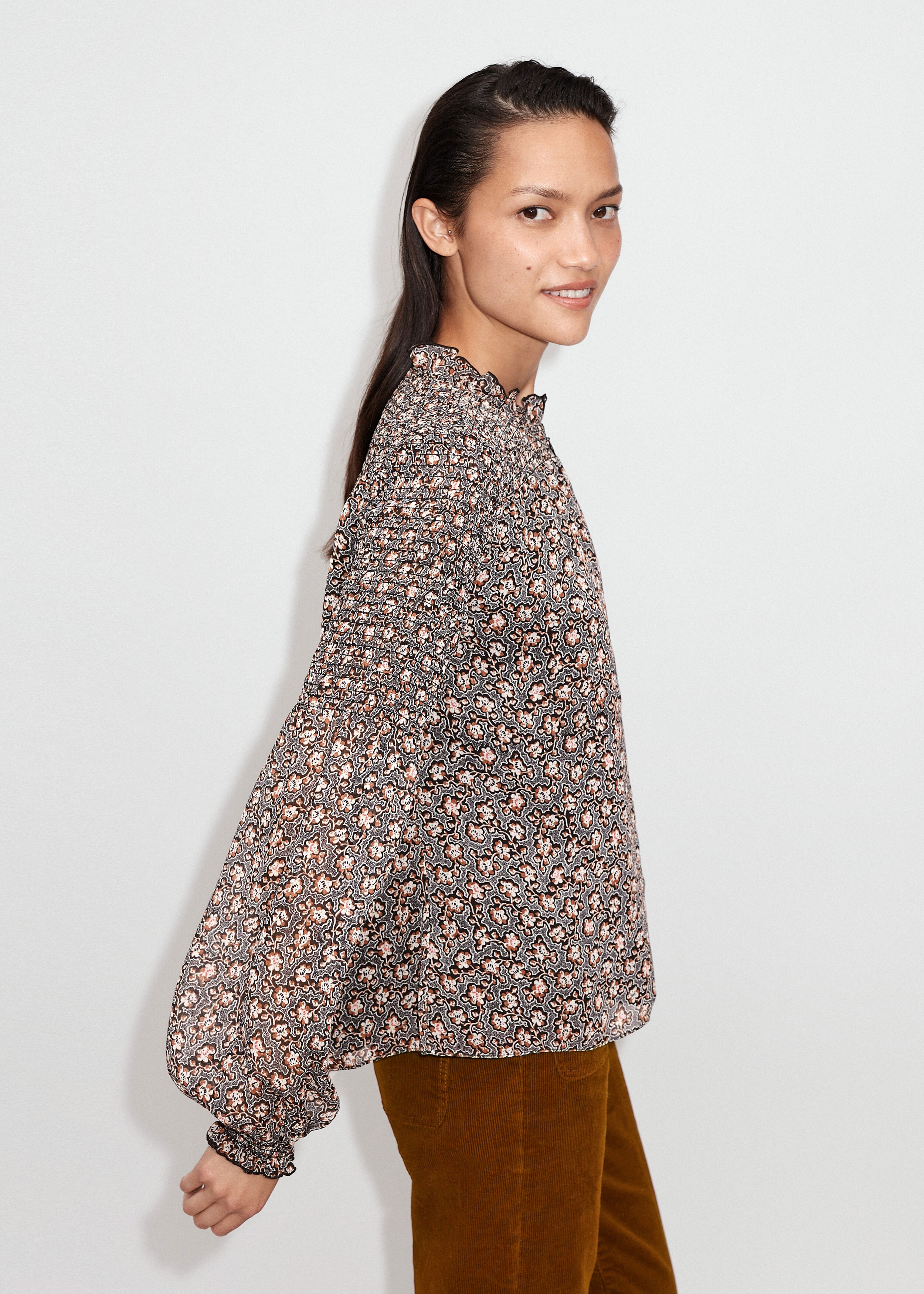 Ditsy Fall Bloom Shirred Blouse Black/Brown/Cream