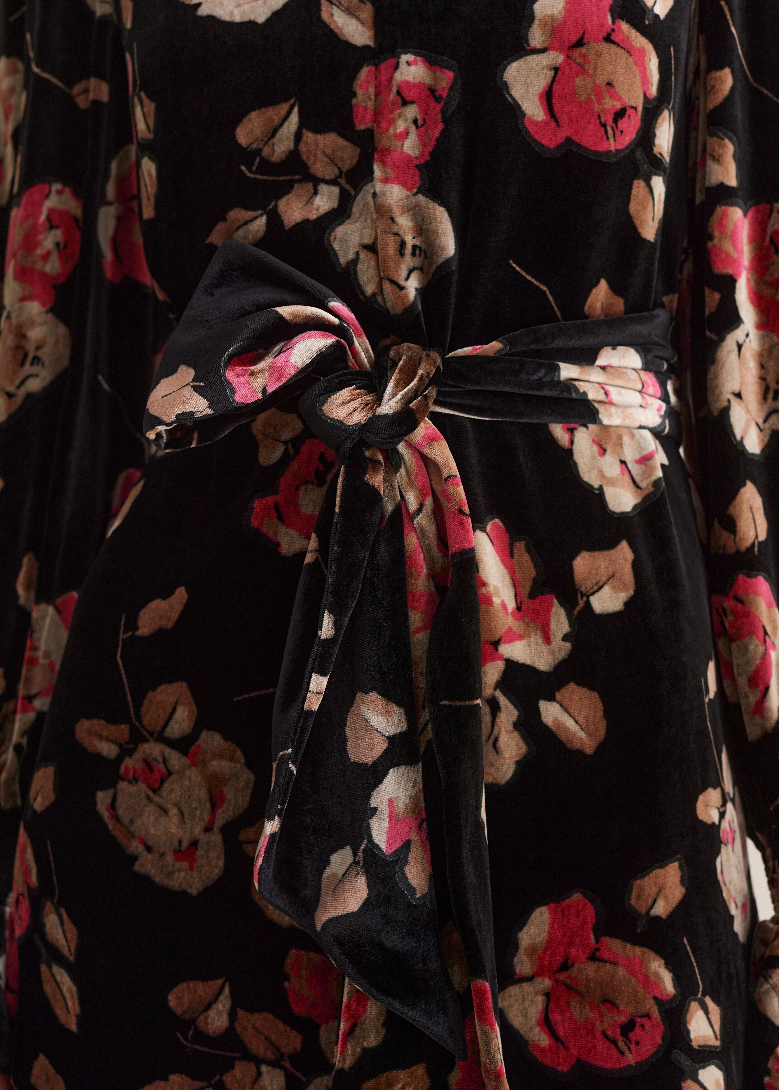 Silk-Blend Velvet Tea Rose Print Shift Dress + Tie Black/Pink/Grey