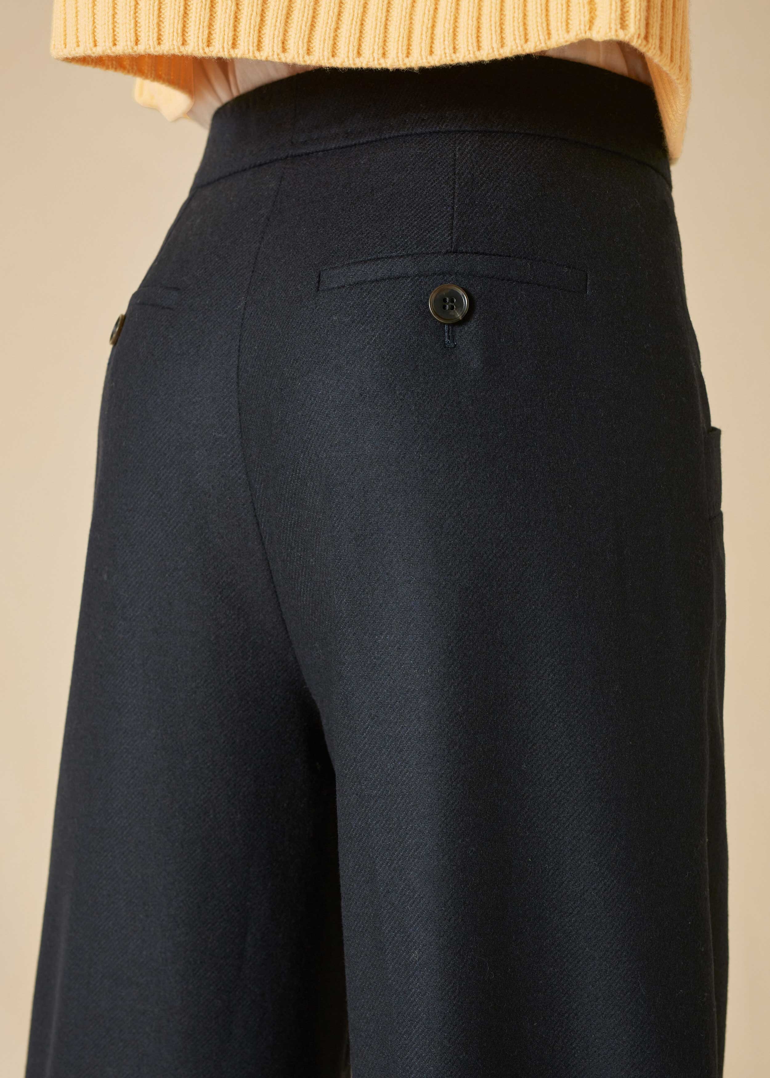 Italian Wool Flannel Wide-Leg Crop Trouser Navy
